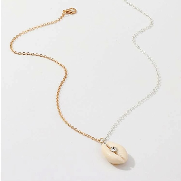 Rhinestone Shell Color Block Necklace - Picture 2 of 4